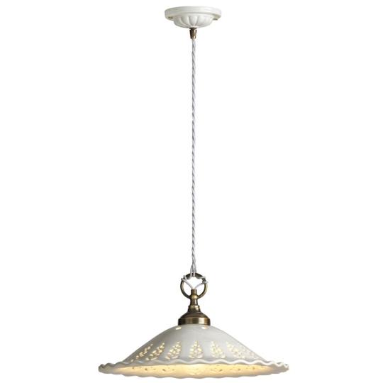 country mediterran provence provnaszi keramia lyukacsos porcelan fuggesztek lampa klasszikus antikolt feher provence provanszi videk vintage country ebedlo konyha vilagitas videki provence porcelan lyuakcsos csipkes.jpg